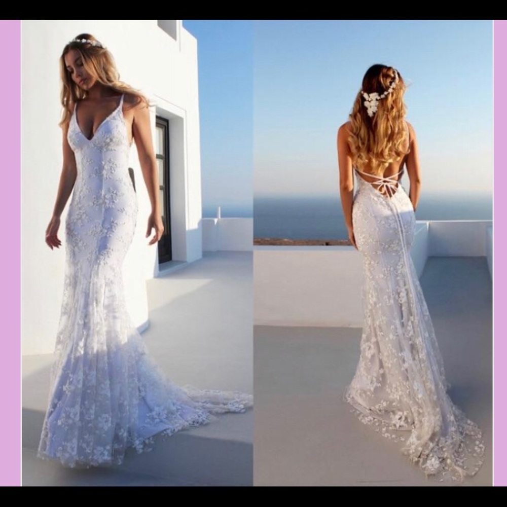 White floral embellished V-neck gown